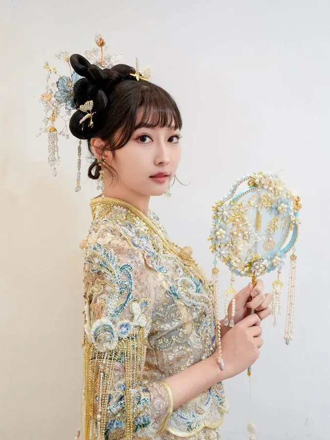 Nina 老師彩妝作品：中式秀禾新娘造型
